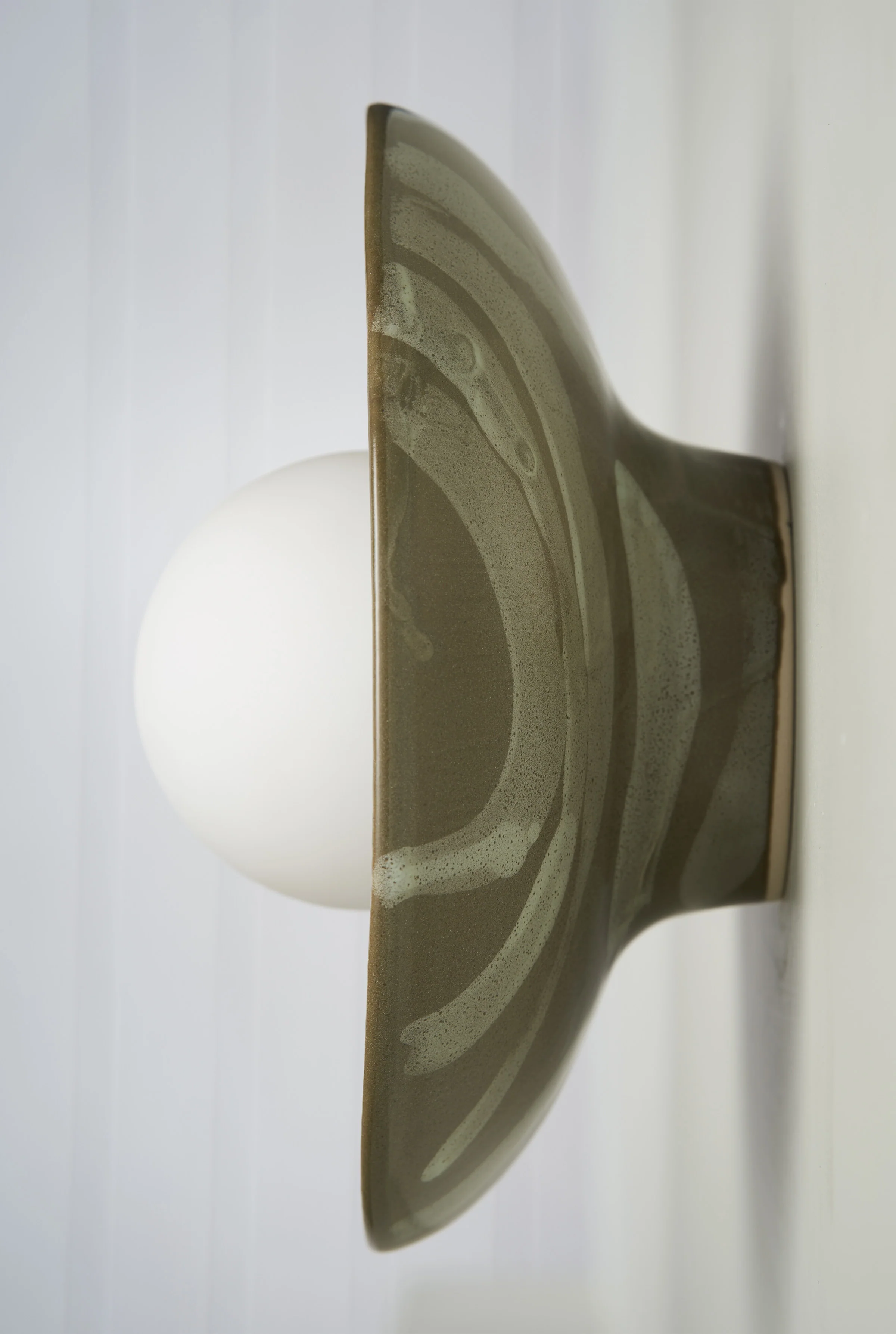 Ceramic Wall Dish Sconce Light / Olive Spaghetti Junction - Image 3